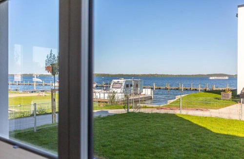 Schwerin Apartment | Hangar 19 Lusxusapartment mit Sauna, Kamin und Seeblick H5W1