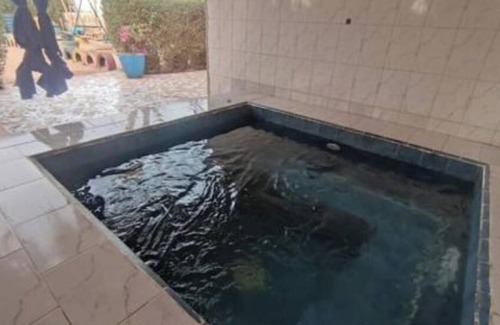 Ngaparou Apartment | Happy Bien être Accommodation 2 bedrooms, living room with 2 bathrooms