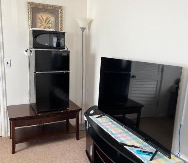 Fort Myers House | Happy Rest Stop House