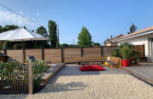 Le Porge Apartment | Happy's'apartment