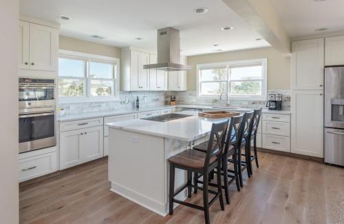 Beachwalk House | Harbor Haven - Right across from Beach Access