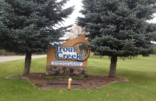 Harbor Springs Condo | Harbor Springs Condo, 2400 Sq. Ft., 5 Bedroom, 3 Bath, 3 Levels, Very Clean