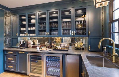 Historic Hill House | Harborview Suite – Harbor Views & Timeless Luxury