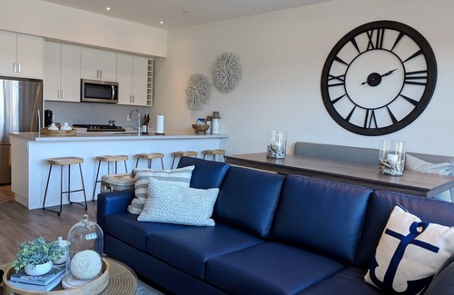 Innisfil House | Harbour Haven! Waterfront escape at Friday Harbour resort