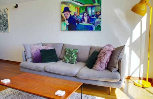 Fremantle Apartment | Harbour Views, Balcony Ideal For Couples In Freo