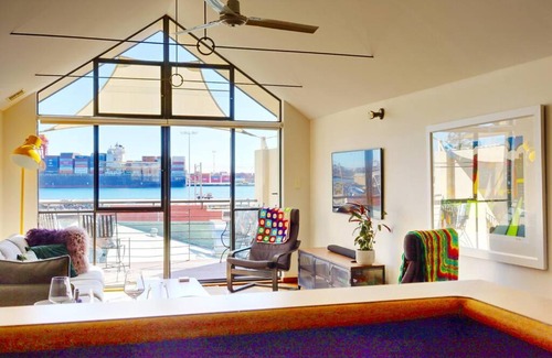 Fremantle Apartment | Harbour Views, Balcony Ideal For Couples In Freo