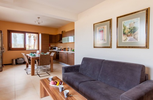 Ghajnsielem House | Harbour Views Gozitan Villa + Shared Pool, Mġarr Gozo, Malta