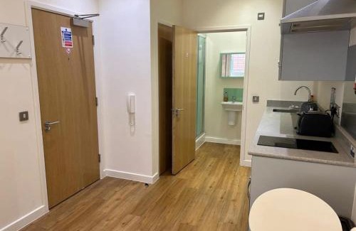 Bristol Floating Harbour Apartment | Harford House Studios 21 - Hopewell