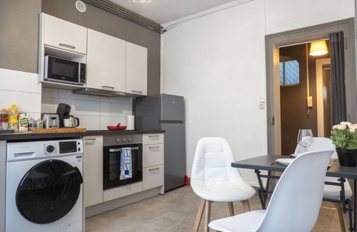Verdun Apartment | Harmonie - Cosy Comfy 2Beds +50m² Central FastWiFi SmartTV55" PrimeVideo BBQ