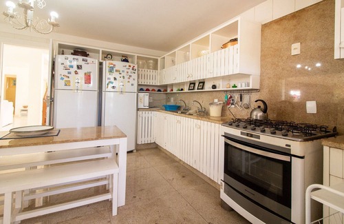 Village da Ferradura Villa | Harmoniosa Mansão com 7 Suítes Ferradura