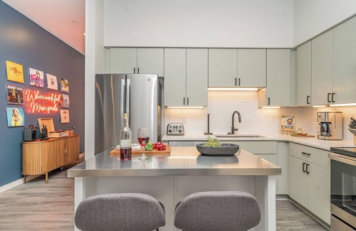 Edgehill Cottage | Harmony Hideaway - Mins to Broadway - In Music Row