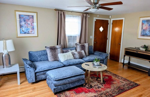 Hartford House | Hartford Professional Retreat - 2BR+Office, Private Yard, Near Major Hospitals