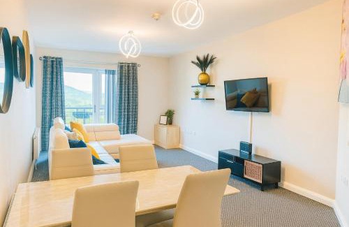 Newtownabbey Apartment | Hastings Apartments Extra Large Self Catering Apt Tourism Certified Free Parking WiFi
