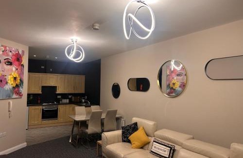 Newtownabbey Apartment | Hastings Apartments Extra Large Self Catering Apt Tourism Certified Free Parking WiFi