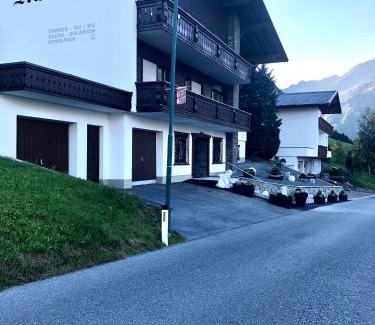 Jerzens Bed & Breakfast | Haus Hubertus