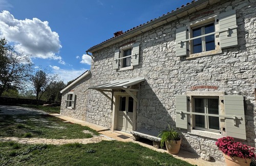 Strpacici House | Haus Kisic - holiday house, surrounded by 2000 square meters of untouched nature
