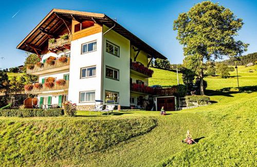 Castelrotto Apartment | Haus Lohengrin Ferienwohnung 3