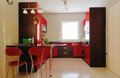 Modrica Villa | Haus mit großen Garten