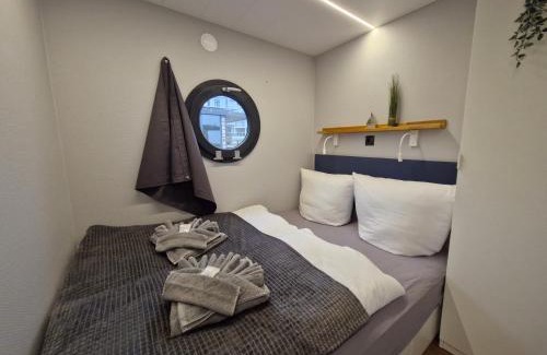 Wendtorf Boat Rental | Hausboot Fjord Cumulus Solarboot mit Biosauna in Wendtorf