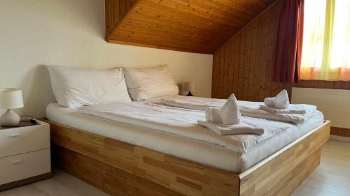 Gwatt Apartment | Hauswurz