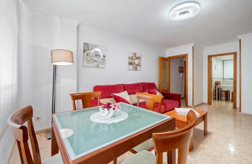Costa Dorada Apartment | Hauzify I Apartament Pau Casals