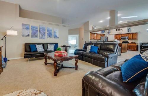 Lake Havasu City House | HavaCabana Pool Spa Games Lake View Garage