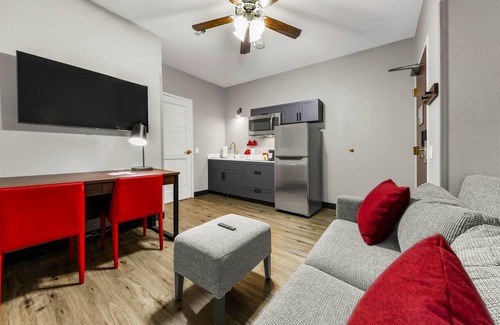 College Station Hotel | Hawthorn Extended Stay by Wyndham College Station