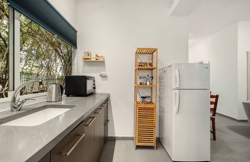 Yehuda Hamaccabi Apartment | HaYarkon Park Cozy Stay by Sea N' Rent