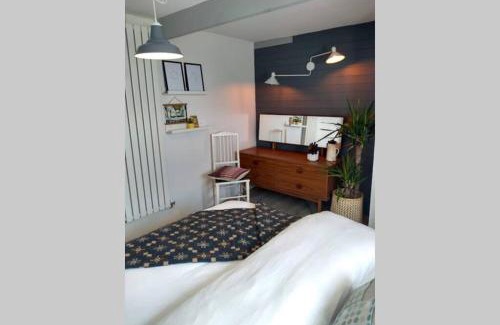 Molleston House | Hayloft Cottage