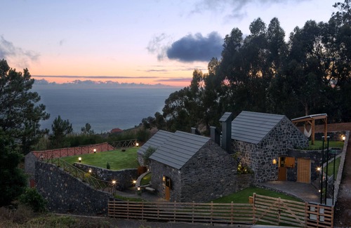 Calheta Cottage | Hayloft Malvasia, comfort and elegance in an atmosphere of tranquility