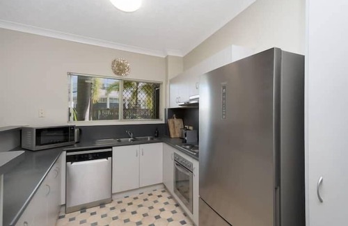 South Townsville Apartment | Heart of South Townsville Stay