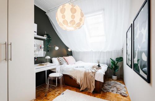 Kosancicev Venac Apartment | Heart Strings with Terrace 290 Mbps Old Town
