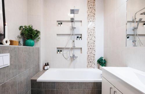 Kosancicev Venac Apartment | Heart Strings with Terrace 290 Mbps Old Town