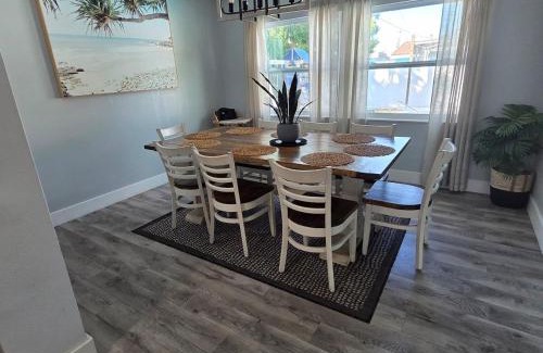 Largo House | Heated Pool Firepit Spacious for Families