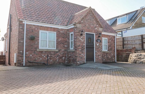 Robin Hood's Bay Cottage | HEATHER CROFT, family friendly, with a garden in Robin Hood’s Bay