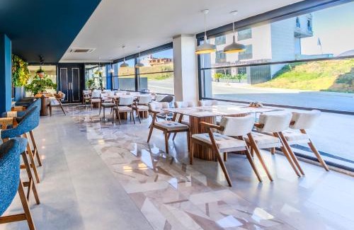 Arnavutkoy Hotel | Heaven Premium Hotel Restaurant & Airport Shuttle