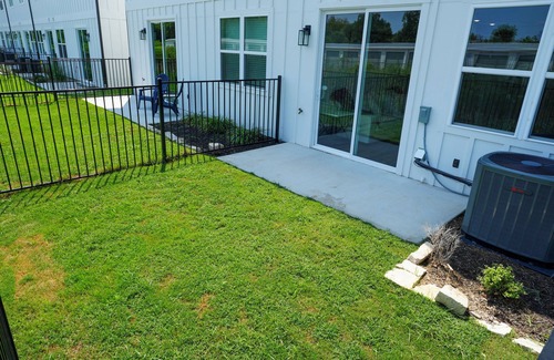 Stephenville House | “Heavenly” NEW 2025 LUXURY Townhome walking distance to Tarleton.