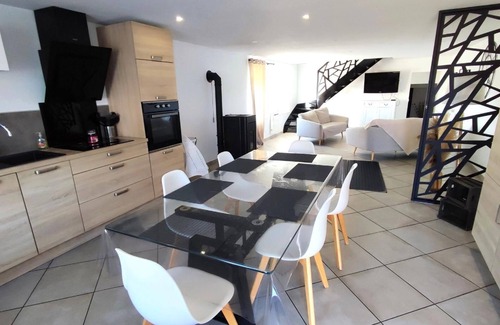 Sury House | HEIDI - SURY - Gîte