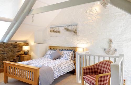 Trewen House | Hele Stone Cottage