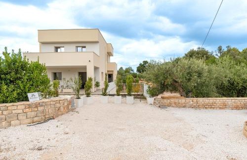 Cisternino Villa | Helianthus