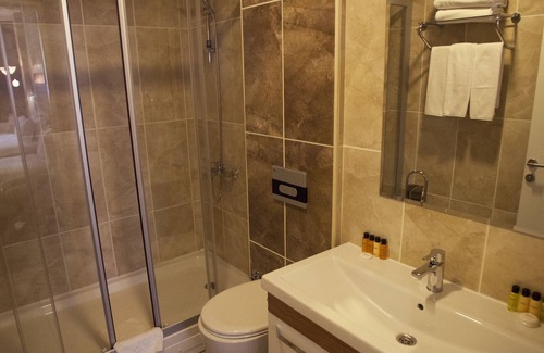 Umraniye Hotel | Helikon Business Hotel