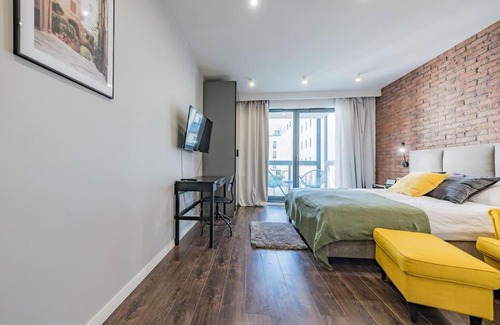 Zaspa Apartment | Hello Apartments Modern Industrial Browar Gdański