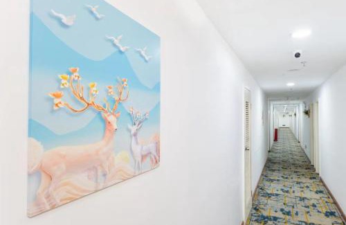 Baiyun Hotel | Hello Hotel 哈啰酒店广州新市百信广场店