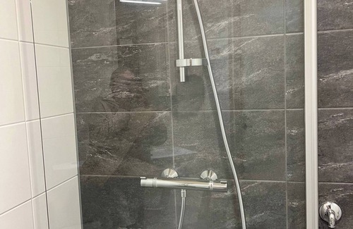 Myyrmaki Apartment | Helsinki City or Airport 16min, convenience place