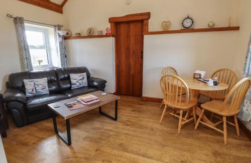 Cemaes Bay House | Hen Stabl at Tyn Llan