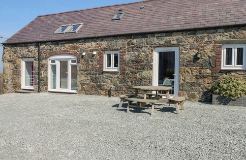 Caernarfon Cottage | HENDRE, family friendly, character holiday cottage in Pontllyfni