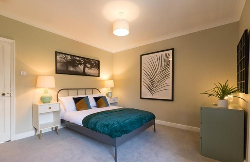 Norwich House | Henrietta House - Norfolk Holiday Properties