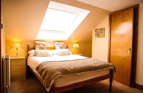 Dingwall Bed & Breakfast | Henshire B&B
