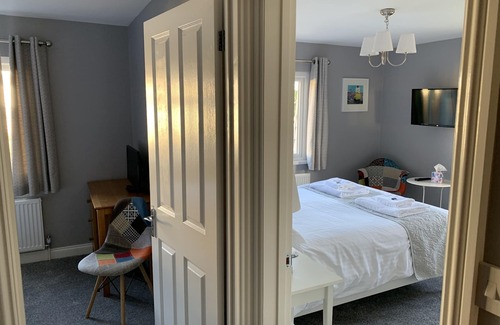 Charmouth Bed & Breakfast | Hensleigh House