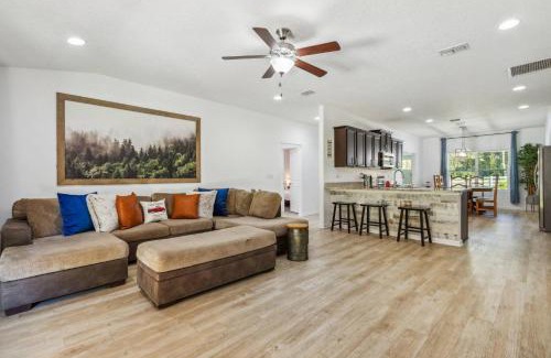 Westside House | Herbalist Farm